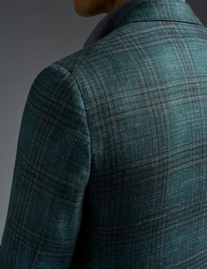 C21GSI_000_9312Y_540-media-5.jpg C21GSI_000_9312Y_540-media-5.jpg