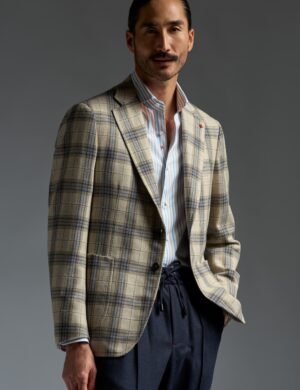 Capri pants silhouette inspired by coats