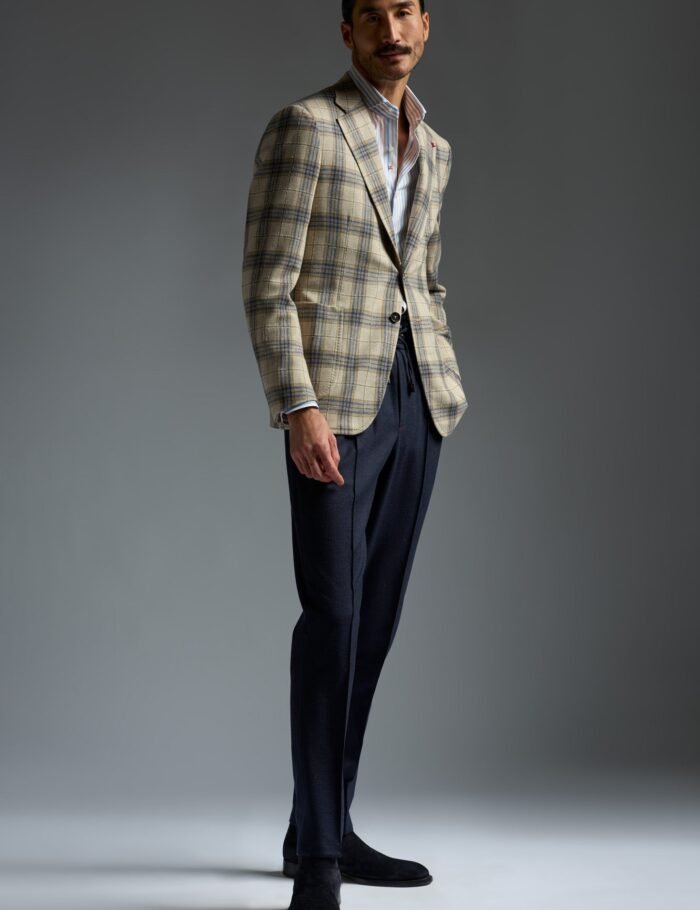 C21GSI_000_9705L_330-media-2.jpg C21GSI_000_9705L_330-media-2.jpg