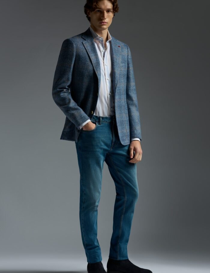 ML10SC_000_C9827_01-media-2.jpg ML10SC_000_C9827_01-media-2.jpg