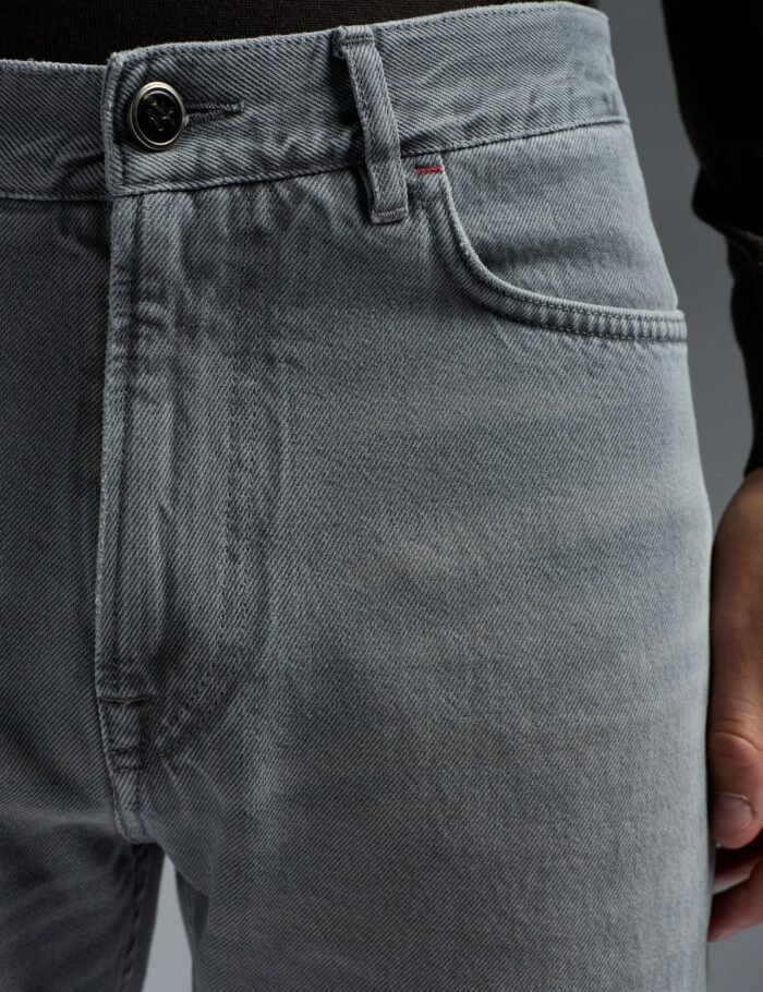 PND005_000_DJ127_35N-media-3.jpg PND005_000_DJ127_35N-media-3.jpg